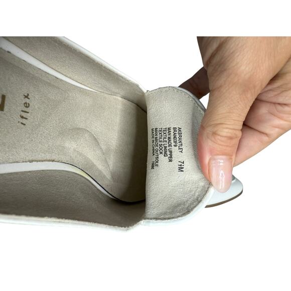 NEW Anne Klein Brantley Bit Loafer Mule Slip-On Shoes Women's 7.5 White Minimal - Picture 8 of 8